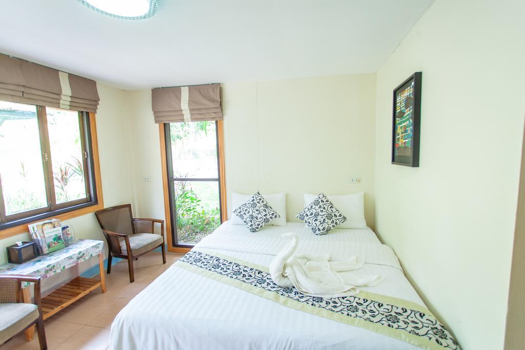 Dusit Talai Resort Nong Nam Daeng Exterior foto