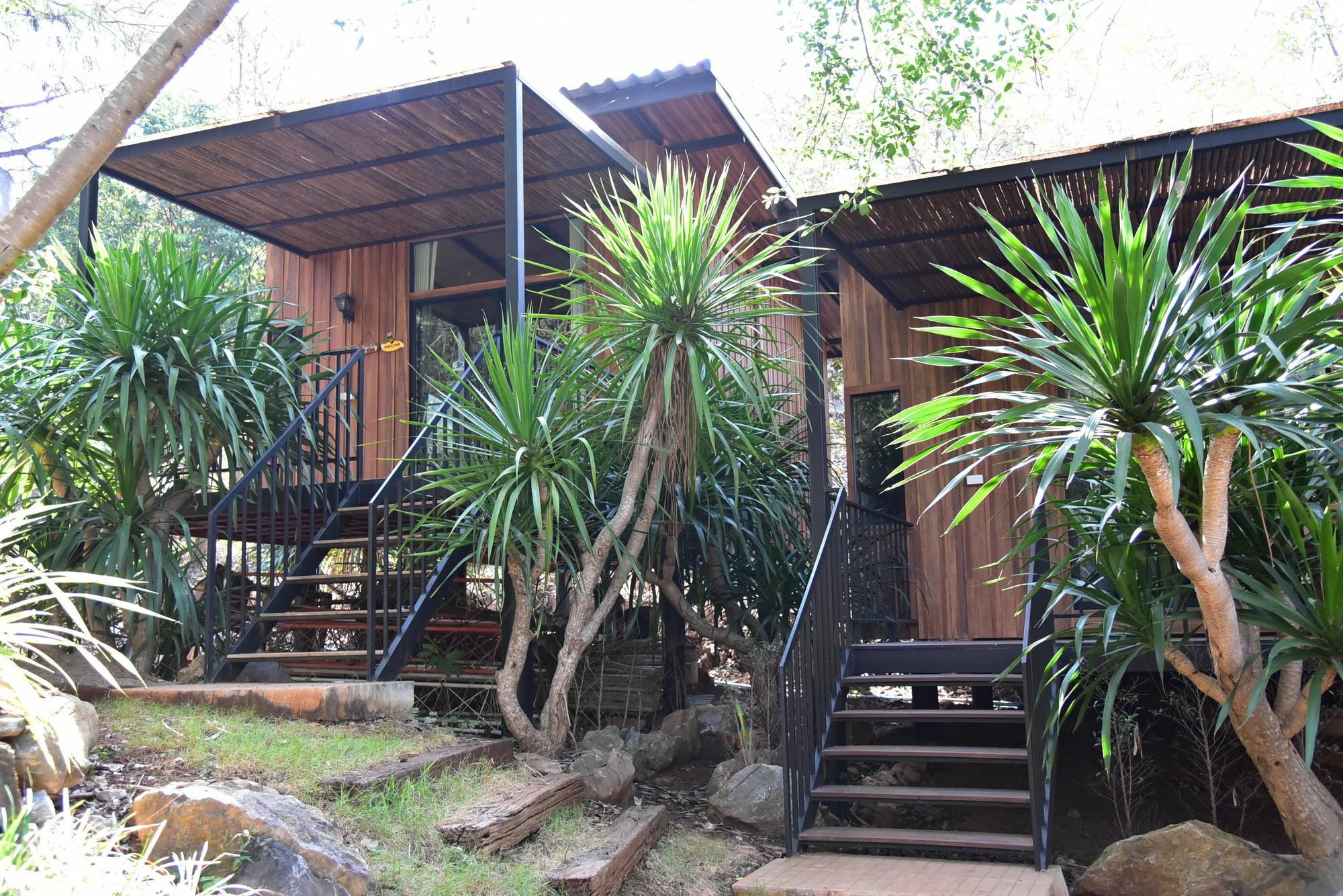 Dusit Talai Resort Nong Nam Daeng Exterior foto